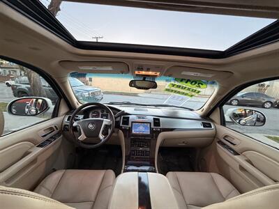 2011 Cadillac Escalade Luxury   - Photo 30 - South Gate, CA 90280
