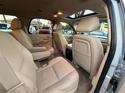 2011 Cadillac Escalade Luxury   - Photo 33 - South Gate, CA 90280