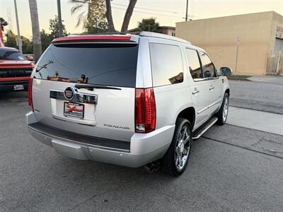 2011 Cadillac Escalade Luxury   - Photo 6 - South Gate, CA 90280