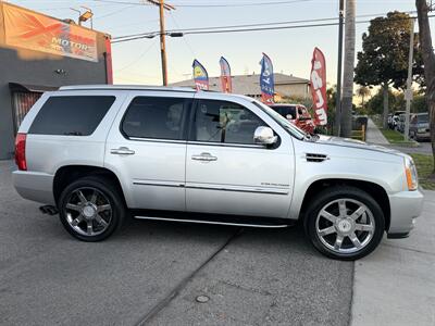 2011 Cadillac Escalade Luxury   - Photo 7 - South Gate, CA 90280