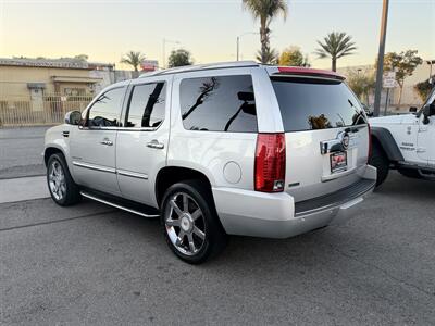 2011 Cadillac Escalade Luxury   - Photo 4 - South Gate, CA 90280
