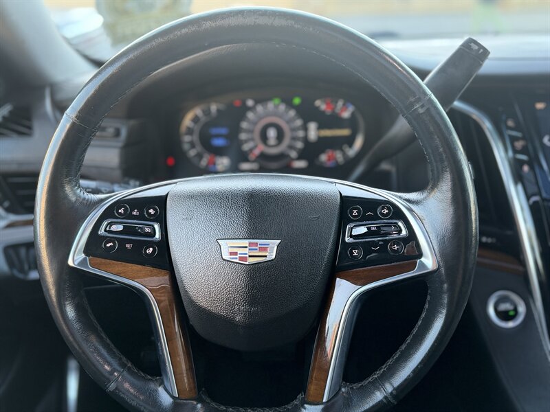 2016 Cadillac Escalade ESV Luxury Collection - Photo 21 - South Gate, CA 90280
