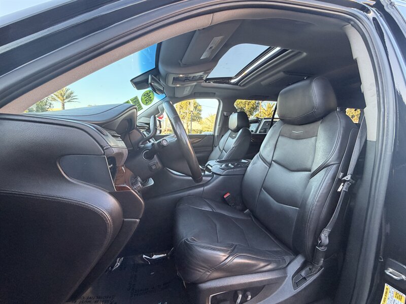 2016 Cadillac Escalade ESV Luxury Collection - Photo 18 - South Gate, CA 90280