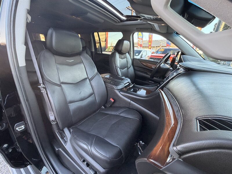 2016 Cadillac Escalade ESV Luxury Collection - Photo 39 - South Gate, CA 90280