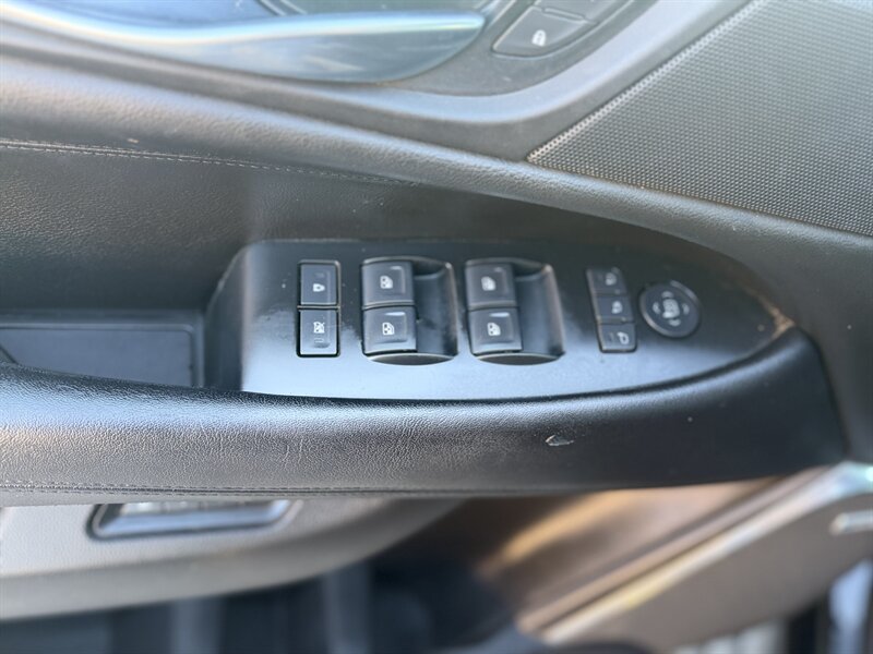 2016 Cadillac Escalade ESV Luxury Collection - Photo 16 - South Gate, CA 90280