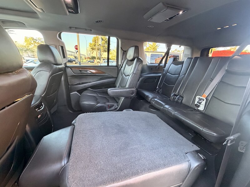 2016 Cadillac Escalade ESV Luxury Collection - Photo 30 - South Gate, CA 90280