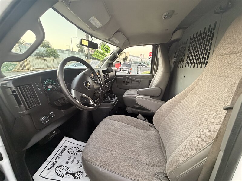 2017 Chevrolet Express 3500 - Photo 15 - South Gate, CA 90280