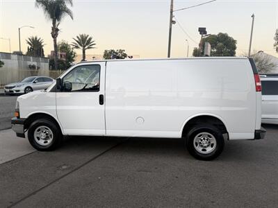2017 Chevrolet Express 3500 - Photo 4 - South Gate, CA 90280