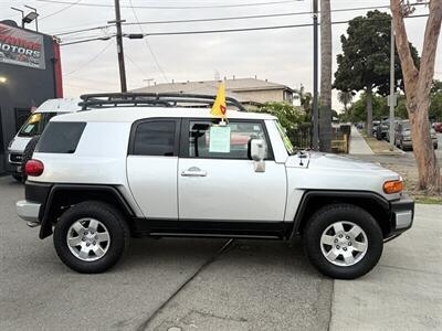 2007 Toyota FJ Cruiser 4dr SUV   - Photo 9 - South Gate, CA 90280