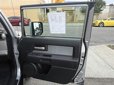 2007 Toyota FJ Cruiser 4dr SUV   - Photo 24 - South Gate, CA 90280