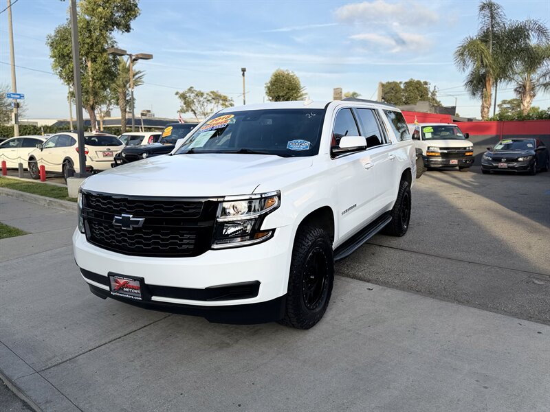 2018 Chevrolet Suburban LT - Photo 3 - South Gate, CA 90280