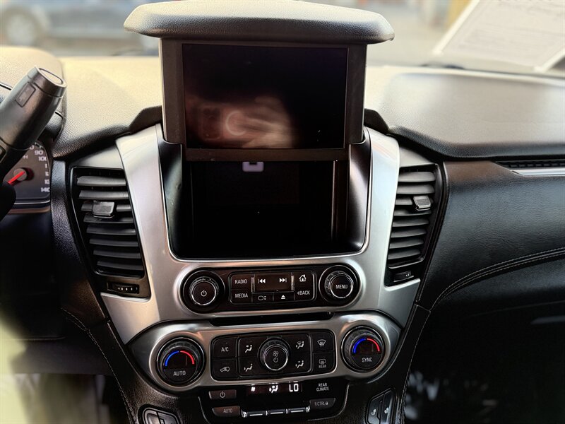 2018 Chevrolet Suburban LT - Photo 27 - South Gate, CA 90280