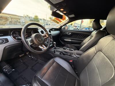 2015 Ford Mustang EcoBoost Premium   - Photo 12 - South Gate, CA 90280