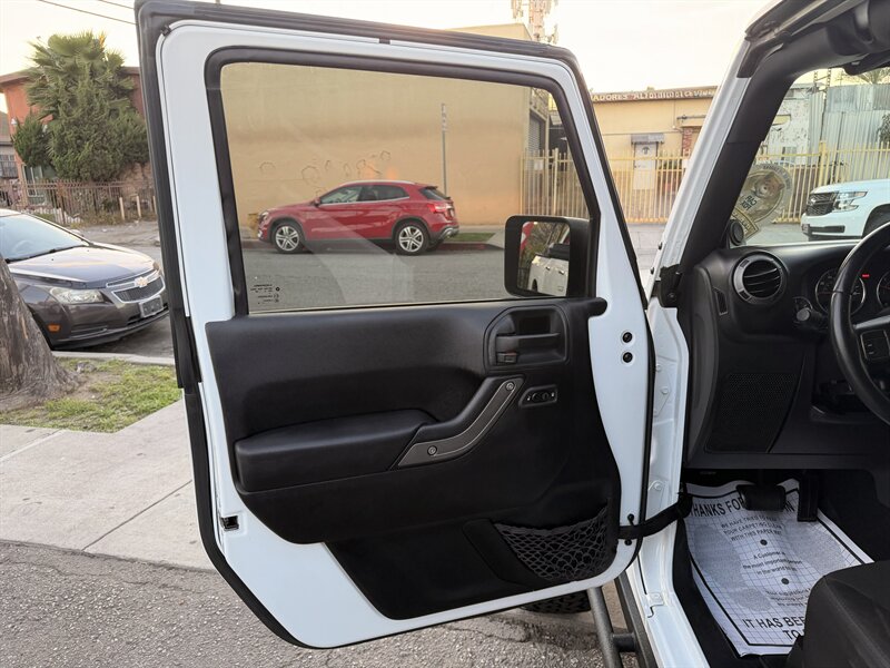 2014 Jeep Wrangler Sport - Photo 10 - South Gate, CA 90280