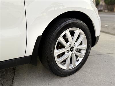 2017 Kia Soul +   - Photo 9 - South Gate, CA 90280