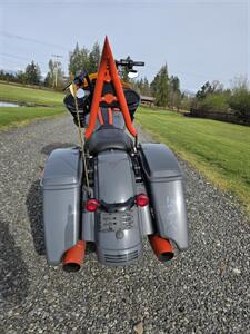 2021 Harley Davidson FXLR ROAD GLIDE   - Photo 3 - Oregon City, OR 97045