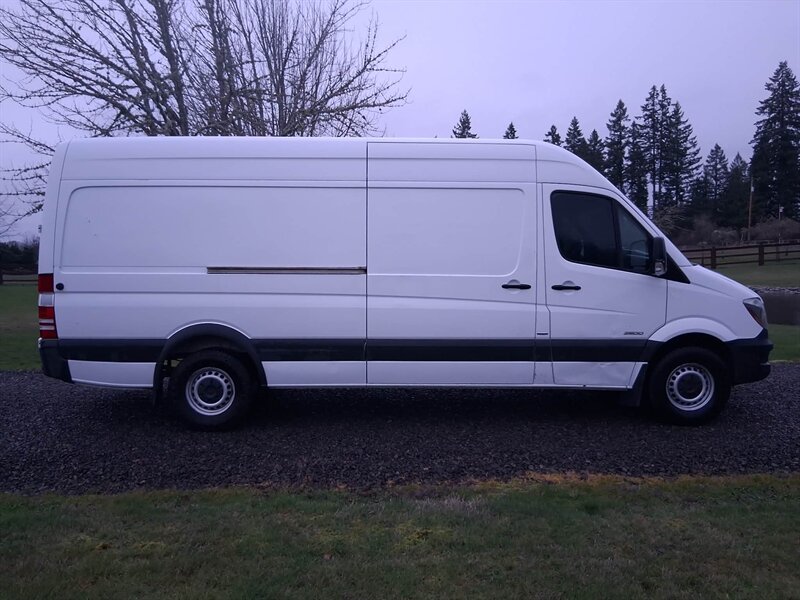 2016 Mercedes-Benz Sprinter 2500   - Photo 1 - Oregon City, OR 97045