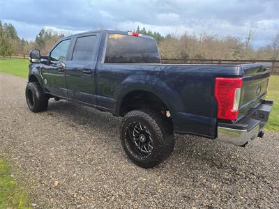 2019 Ford F-250 Super Duty XL   - Photo 2 - Oregon City, OR 97045