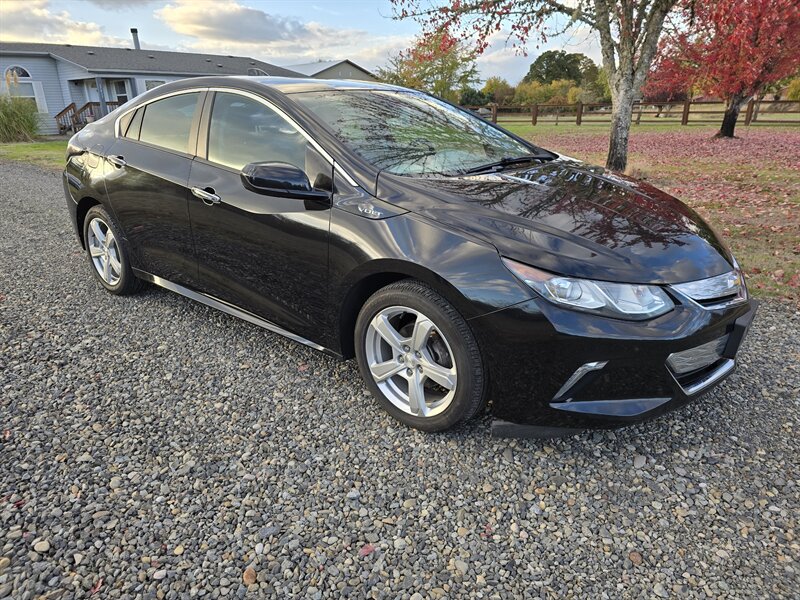 2016 Chevrolet Volt LT  