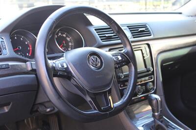 2017 Volkswagen Passat 1.8T Comfortline   - Photo 13 - Roseville, CA 95678