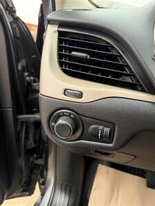 2016 Jeep Cherokee Sport Altitude   - Photo 14 - Edmonton, AB T5L 1A4