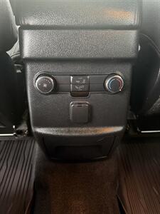 2017 Ford Explorer XLT   - Photo 9 - Edmonton, AB T5L 1A4