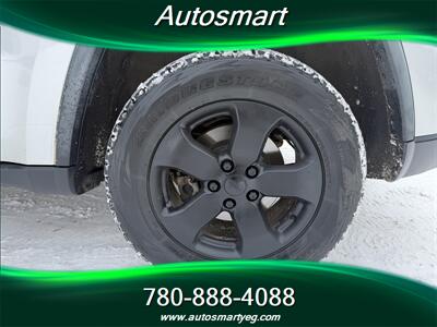 2011 Jeep Grand Cherokee Laredo   - Photo 15 - Edmonton, AB T5L 1A4