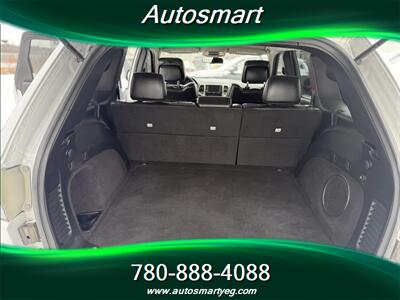 2011 Jeep Grand Cherokee Laredo   - Photo 7 - Edmonton, AB T5L 1A4