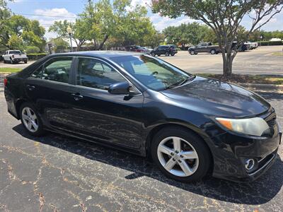 2012 Toyota Camry SE 4dr Sedan   - Photo 2 - Austin, TX 78728