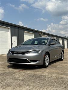 2016 Chrysler 200 Limited - Photo 4 - Trimble, MO 64492