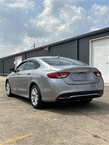 2016 Chrysler 200 Limited - Photo 3 - Trimble, MO 64492