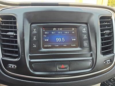 2016 Chrysler 200 Limited   - Photo 8 - West Richland, WA 99353
