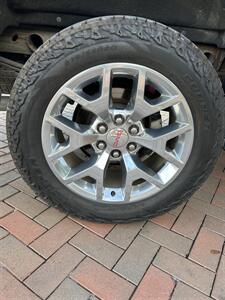 2015 GMC Sierra 1500 SLT   - Photo 10 - Owensboro, KY 42303