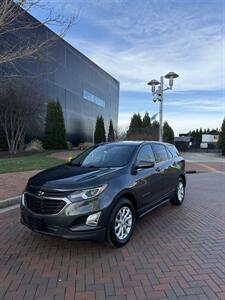 2020 Chevrolet Equinox LT   - Photo 2 - Owensboro, KY 42303