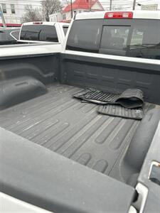 2019 RAM 1500 Classic SLT   - Photo 4 - Owensboro, KY 42303