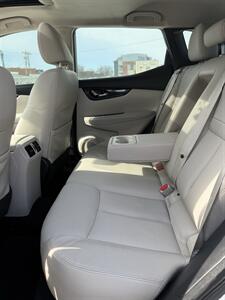 2017 Nissan Rogue Sport SL - Photo 7 - Owensboro, KY 42303