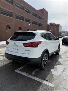 2017 Nissan Rogue Sport SL - Photo 8 - Owensboro, KY 42303