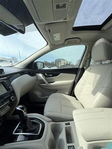 2017 Nissan Rogue Sport SL - Photo 12 - Owensboro, KY 42303