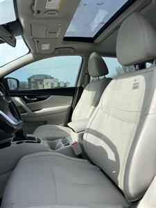 2017 Nissan Rogue Sport SL - Photo 6 - Owensboro, KY 42303