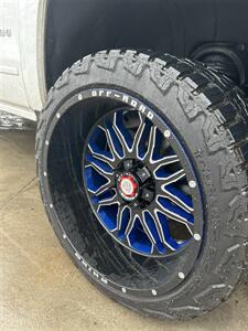 2018 Chevrolet Silverado 1500 LT - Photo 2 - Owensboro, KY 42303