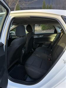 2021 Kia Forte LXS   - Photo 13 - Owensboro, KY 42303