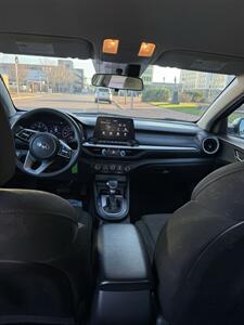 2021 Kia Forte LXS   - Photo 8 - Owensboro, KY 42303