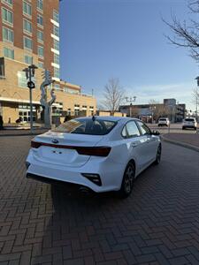 2021 Kia Forte LXS   - Photo 2 - Owensboro, KY 42303