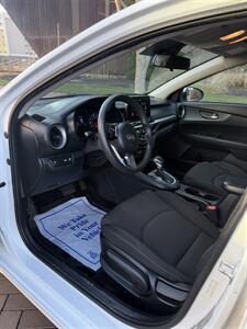 2021 Kia Forte LXS   - Photo 9 - Owensboro, KY 42303