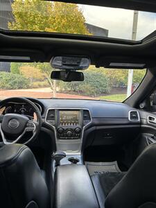 2015 Jeep Grand Cherokee Laredo   - Photo 8 - Owensboro, KY 42303