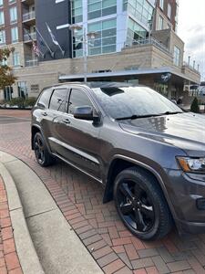 2015 Jeep Grand Cherokee Laredo   - Photo 3 - Owensboro, KY 42303