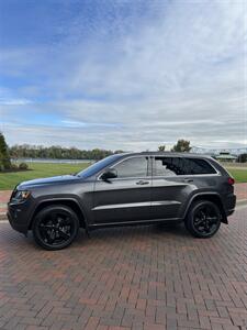 2015 Jeep Grand Cherokee Laredo   - Photo 1 - Owensboro, KY 42303