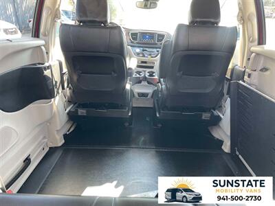 2021 Chrysler Voyager L Wheelchair Van BraunAbility Chrysler Entervan XT - Photo 6 - Sarasota, FL 34232