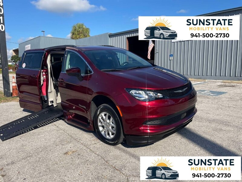 2021 Chrysler Voyager L Wheelchair Van  BraunAbility Chrysler Entervan XT