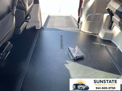 2021 Chrysler Voyager L Wheelchair Van BraunAbility Chrysler Entervan XT - Photo 8 - Sarasota, FL 34232